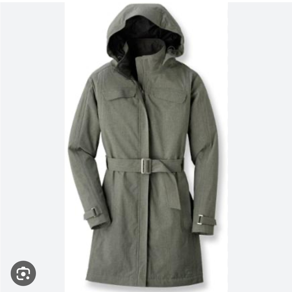 Super flattering gray REI La Selva rain jacket XS